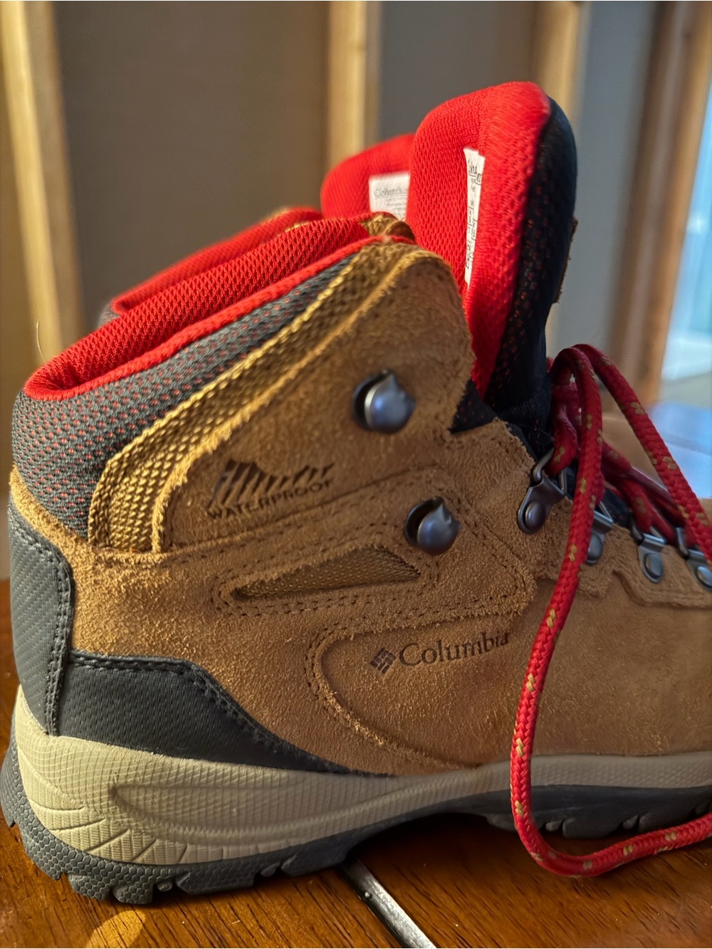 Columbia Tan Suede Hiking Boots with Red Laces - Picture 7 of 8
